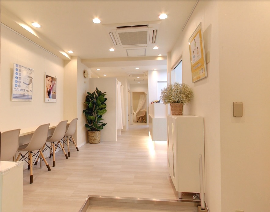 笹塚駅前こたろ形成皮ふ科クリニック院内写真